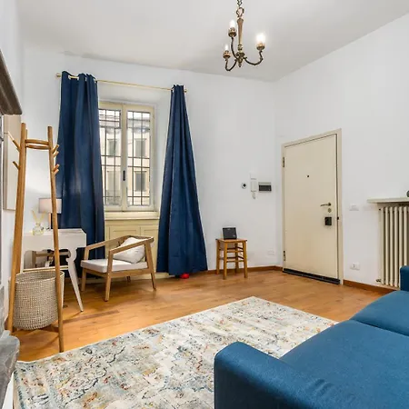 Alta - Piazza Mercato Del Fieno House Apartman *